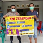 Bhabinkamtibmas Polsek Lumar Berikan Himbauan Protokol Kesehatan (5M)