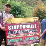 <em>Bhabinkamtibmas Tak Pernah Bosan Sosialisasikan Stop Pungli</em>